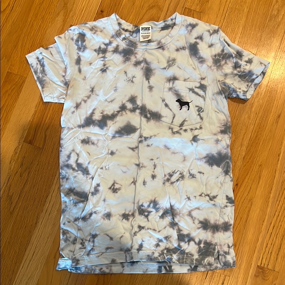 PINK Victoria's Secret Blue and Gray Short Sleeve Tee